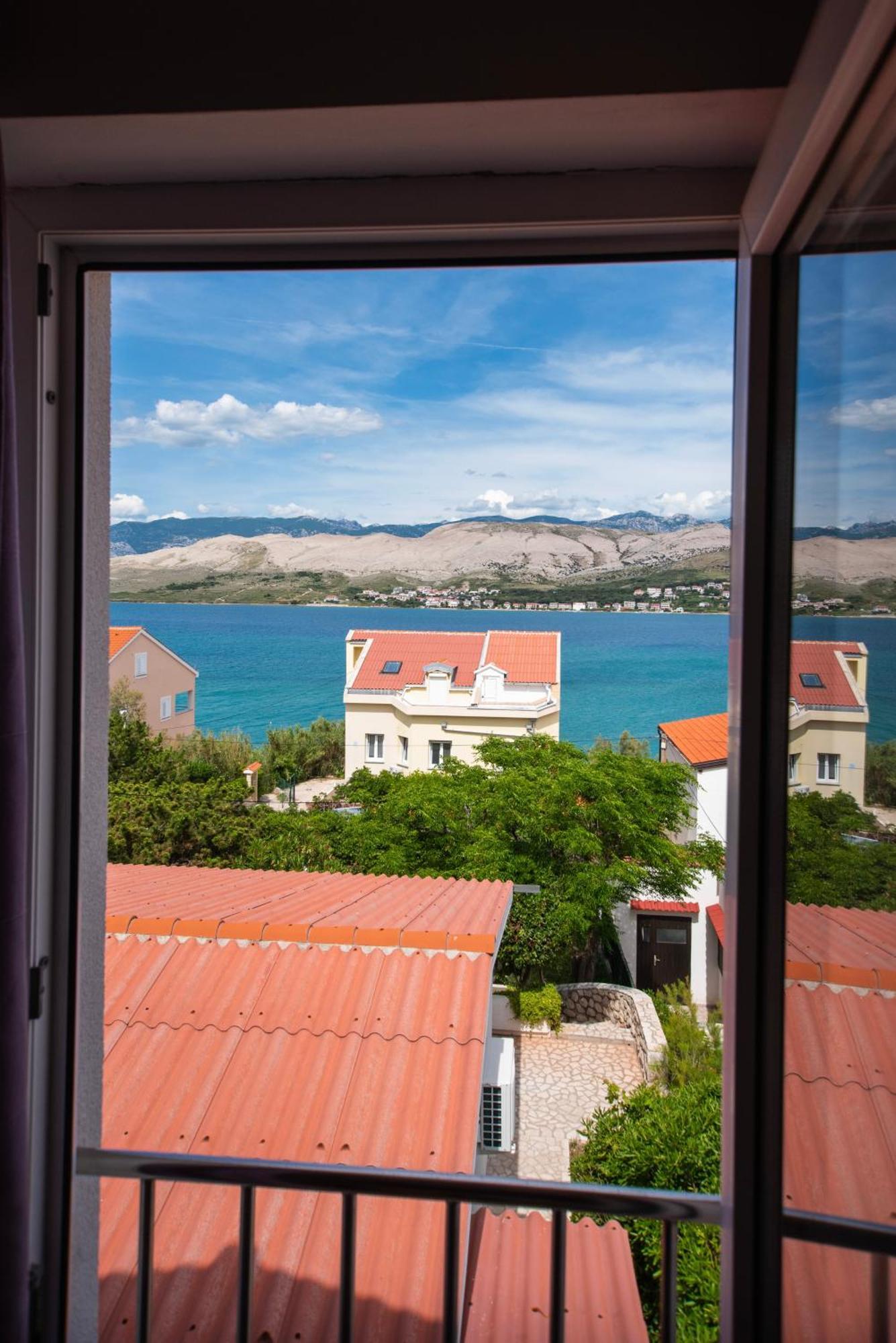 Apartments Andreja Pag Town Dış mekan fotoğraf