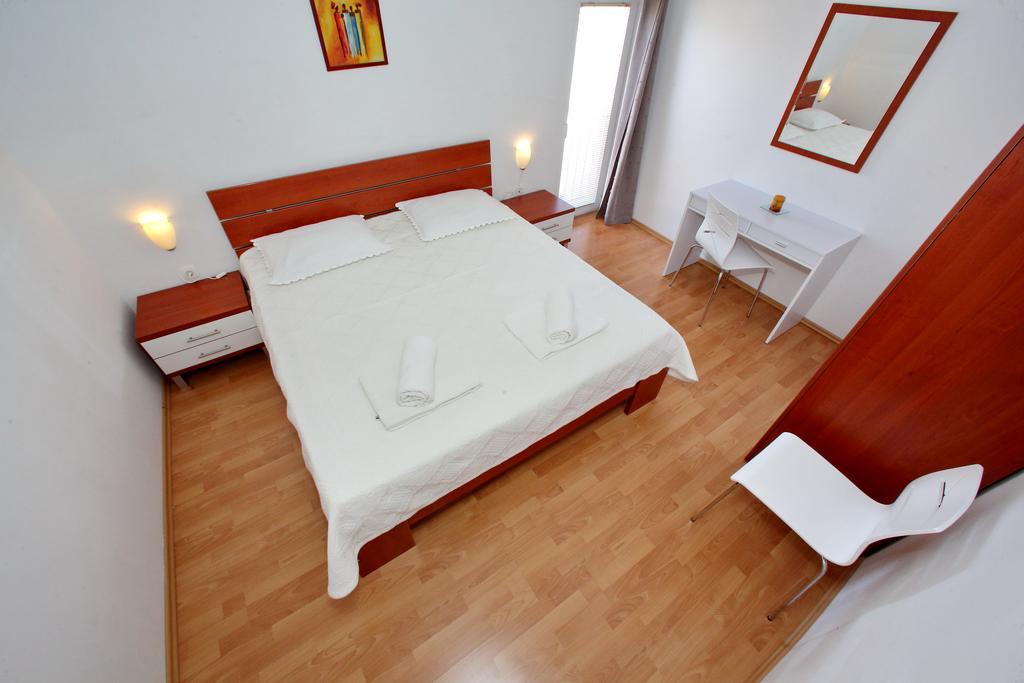 Apartments Andreja Pag Town Dış mekan fotoğraf