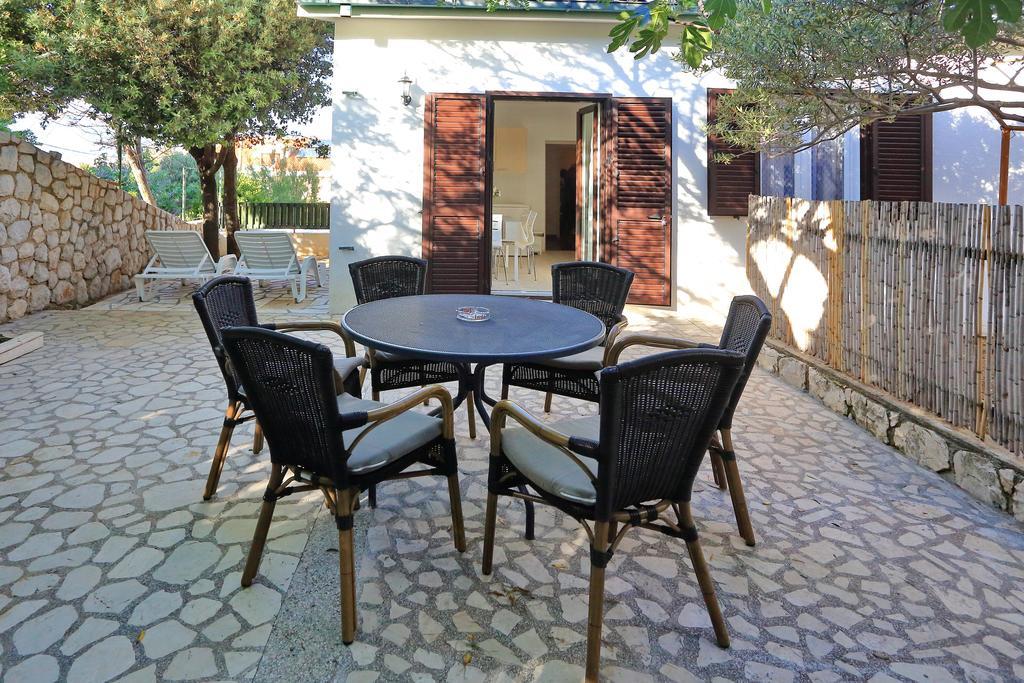 Apartments Andreja Pag Town Dış mekan fotoğraf