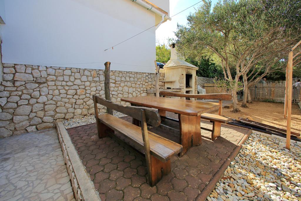 Apartments Andreja Pag Town Dış mekan fotoğraf