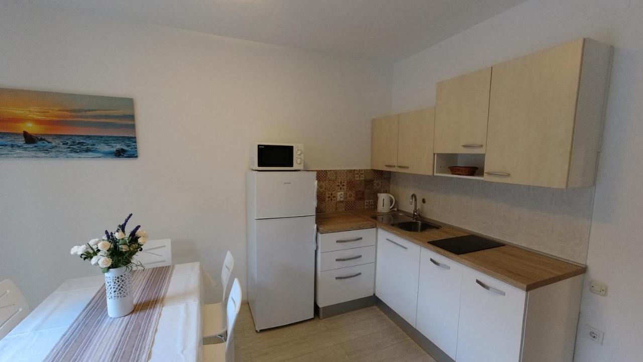 Apartments Andreja Pag Town Dış mekan fotoğraf